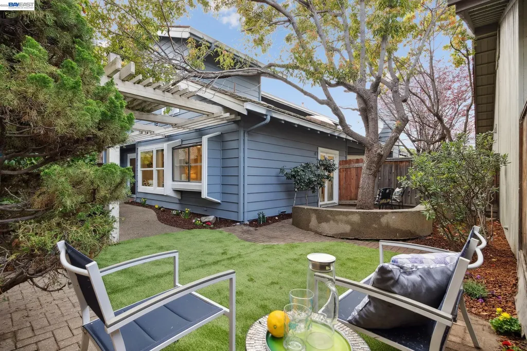 30 Sea Bridge Alameda CA 94502