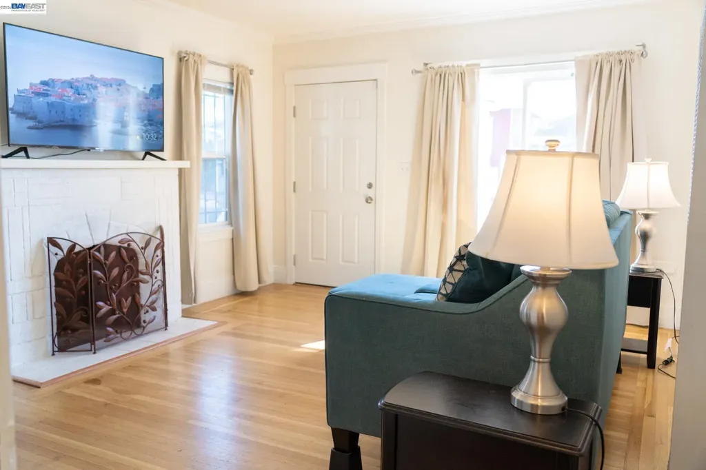 2921 Havenscourt Boulevard Oakland CA 94605