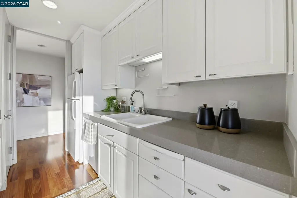 565 Bellevue Avenue Oakland CA 94610