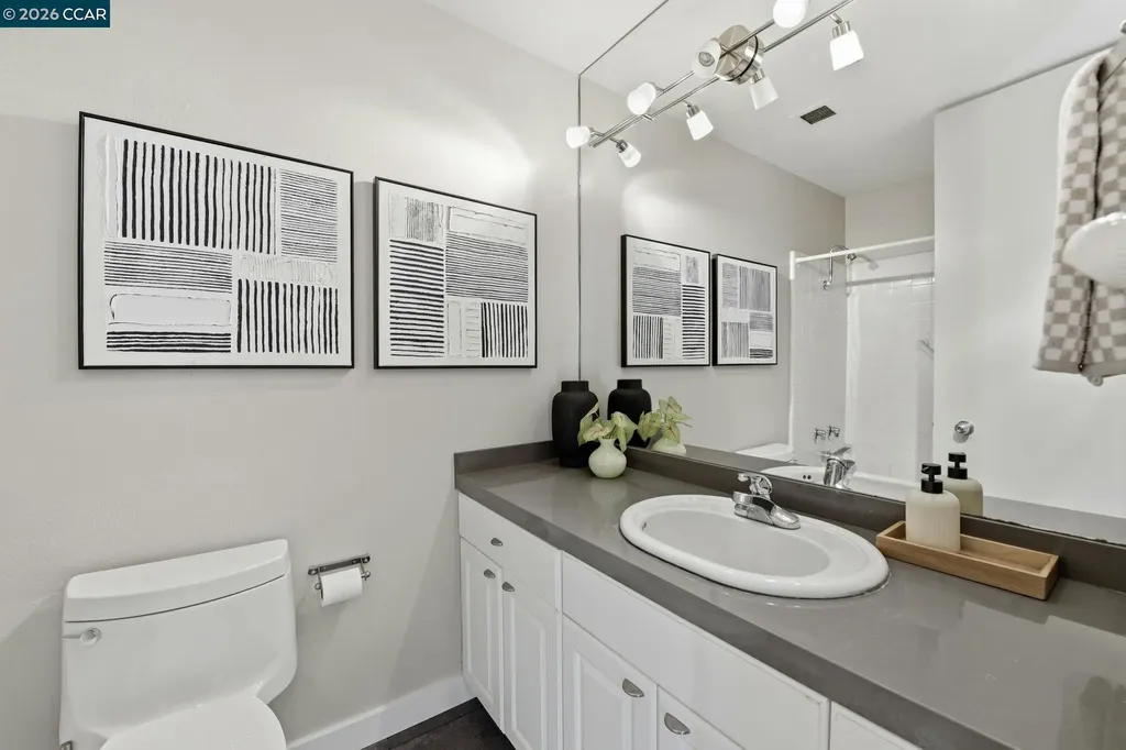 565 Bellevue Avenue Oakland CA 94610