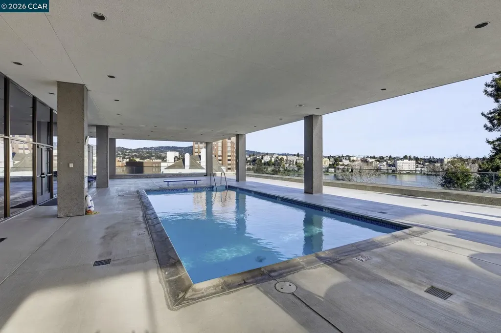 565 Bellevue Avenue Oakland CA 94610