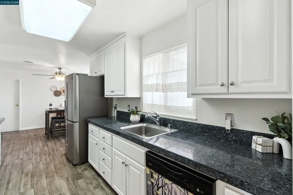 1201 Valle Vista Avenue Vallejo CA 94589