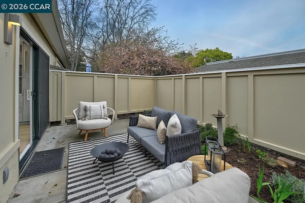 2016 Pine Knoll Walnut Creek CA 94595