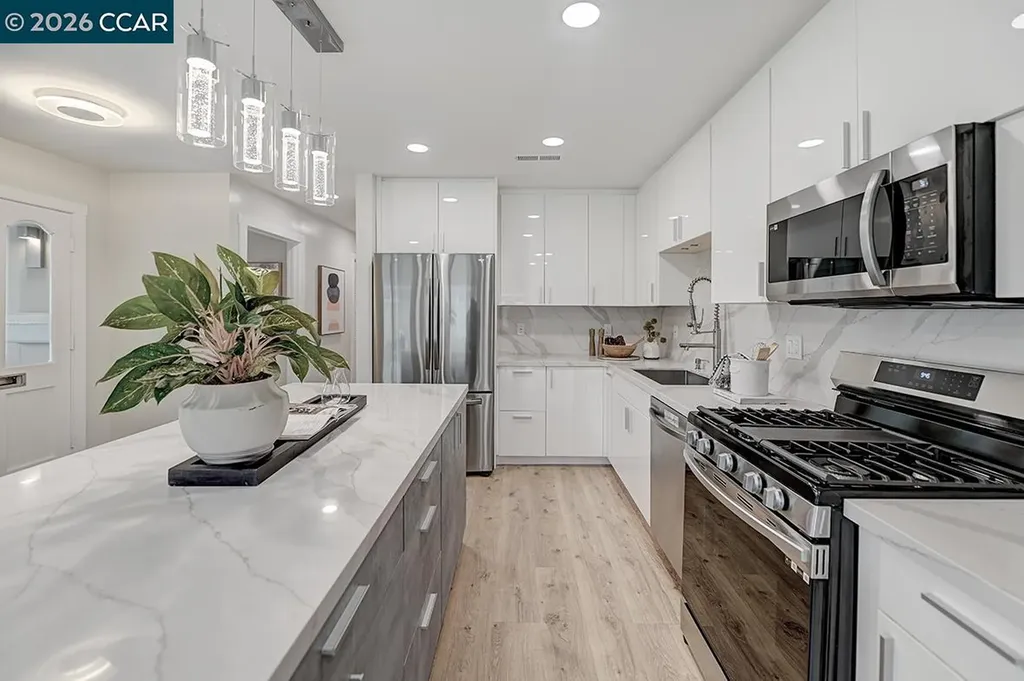 2016 Pine Knoll Walnut Creek CA 94595
