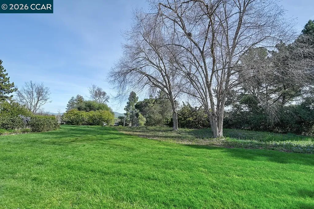 2016 Pine Knoll Walnut Creek CA 94595