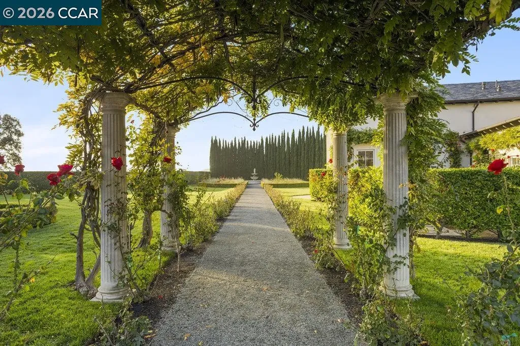 10 Serenity Lane Alamo CA 94507