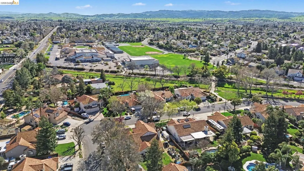 925 Outrigger Circle Brentwood CA 94513