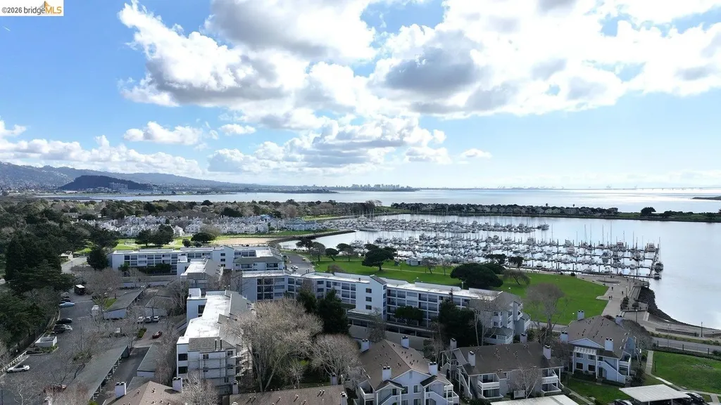 1205 Melville Square Richmond CA 94804