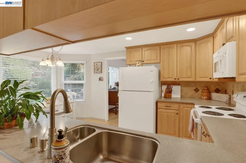 5827 Cold Water Drive Castro Valley CA 94552