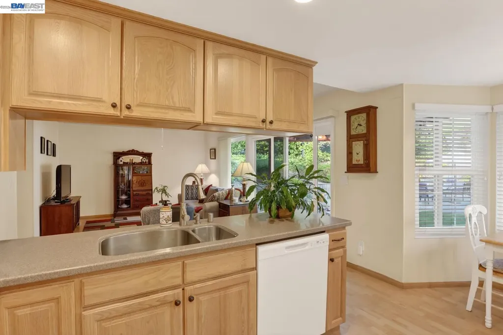 5827 Cold Water Drive Castro Valley CA 94552