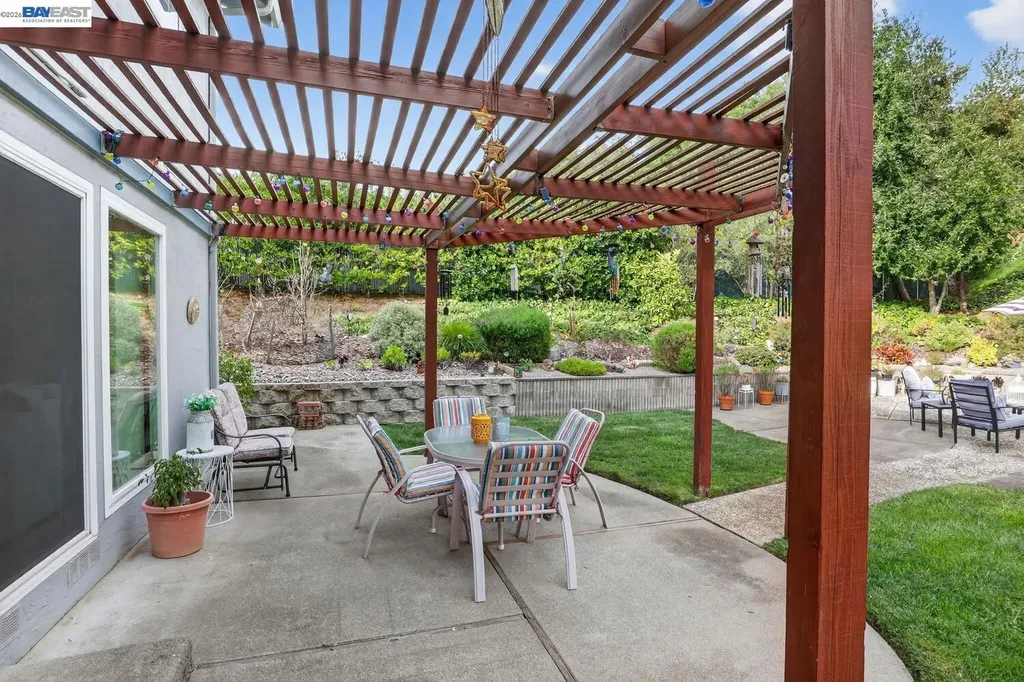 5827 Cold Water Drive Castro Valley CA 94552