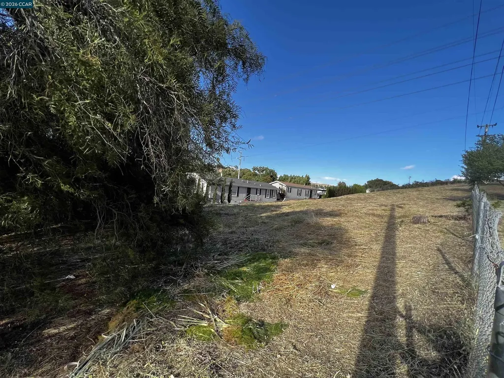 332 Home Acres Avenue Vallejo CA 94591