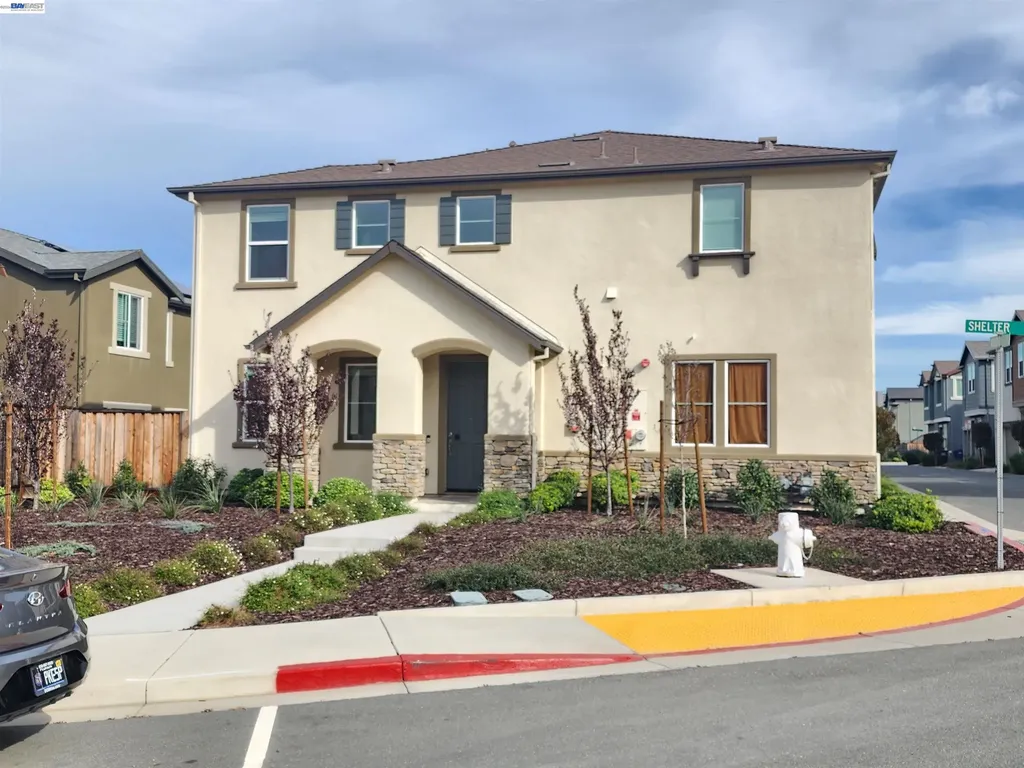 417 Mystic Lane Pittsburg CA 94565