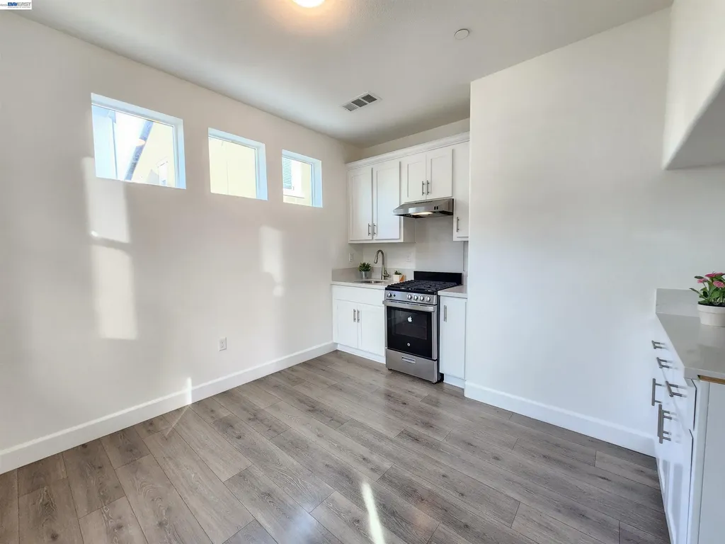 417 Mystic Lane Pittsburg CA 94565