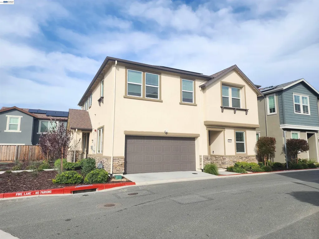 417 Mystic Lane Pittsburg CA 94565