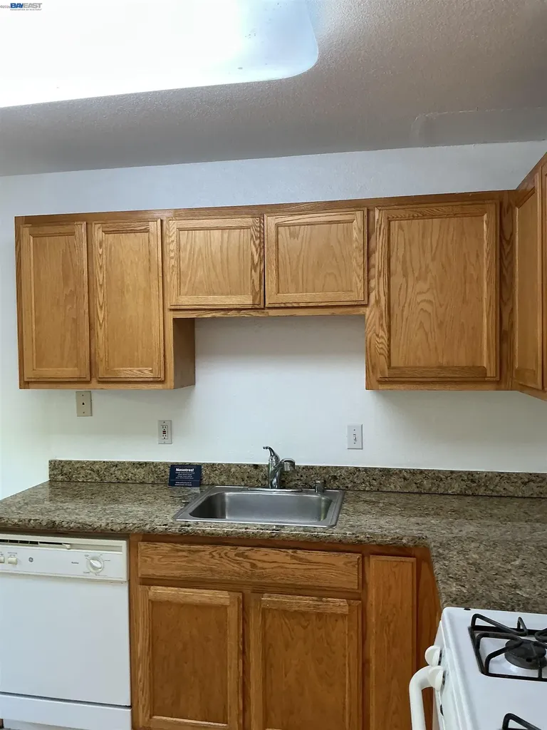 1366 Callen Street Vacaville CA 95688