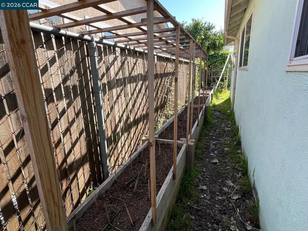 1078 Via Enrico San Lorenzo CA 94580