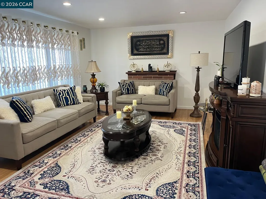 1078 Via Enrico San Lorenzo CA 94580