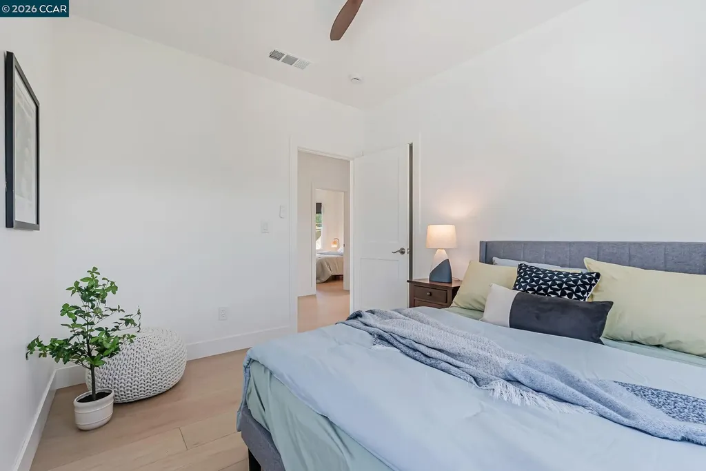 1727 9th Street Oakland CA 94607