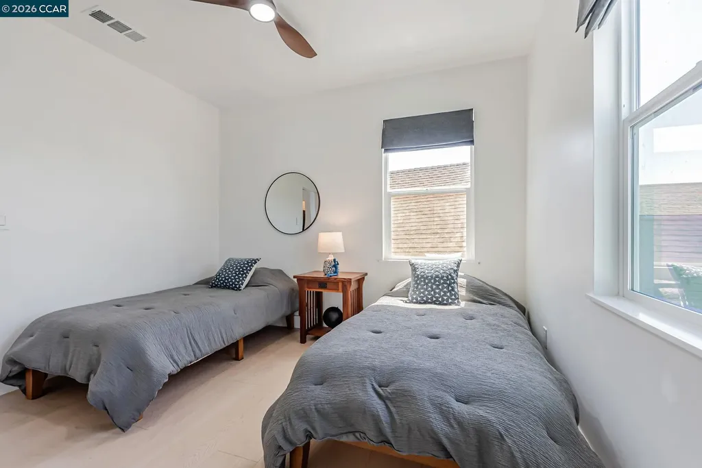 1727 9th Street Oakland CA 94607