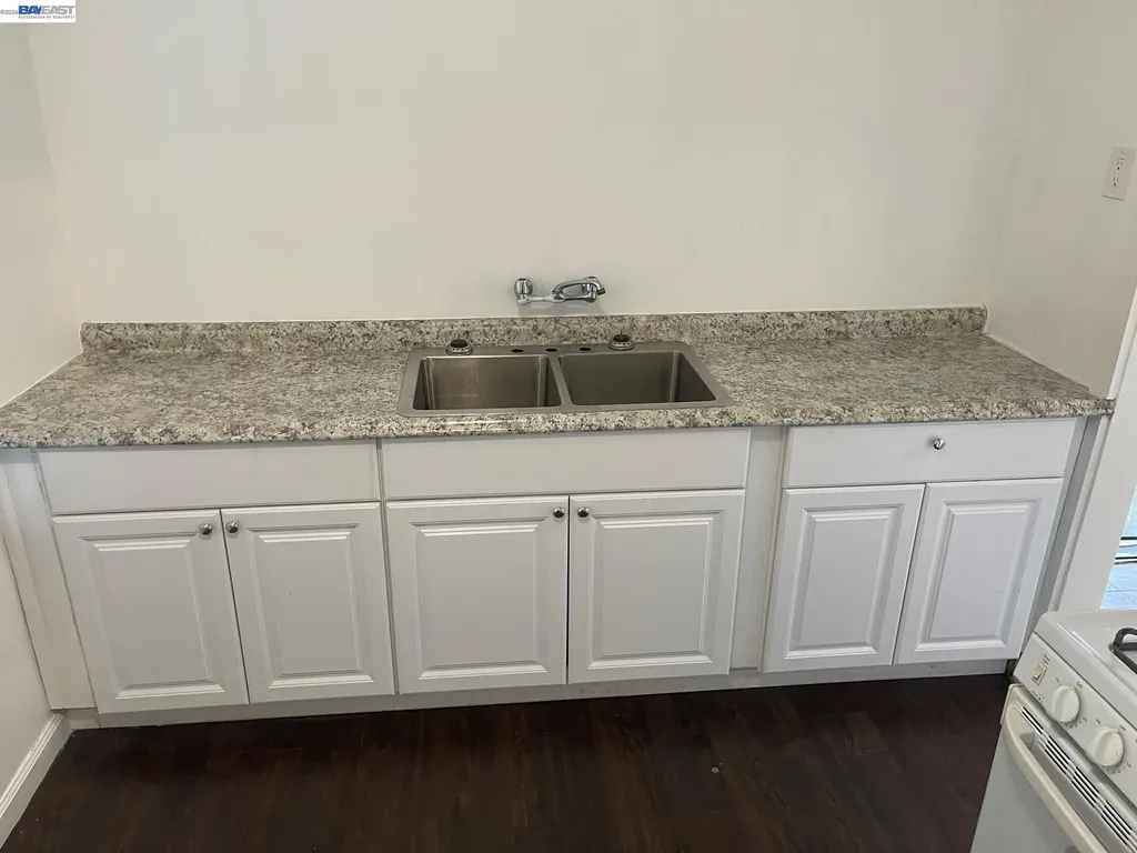 22622 2nd Street Hayward CA 94541