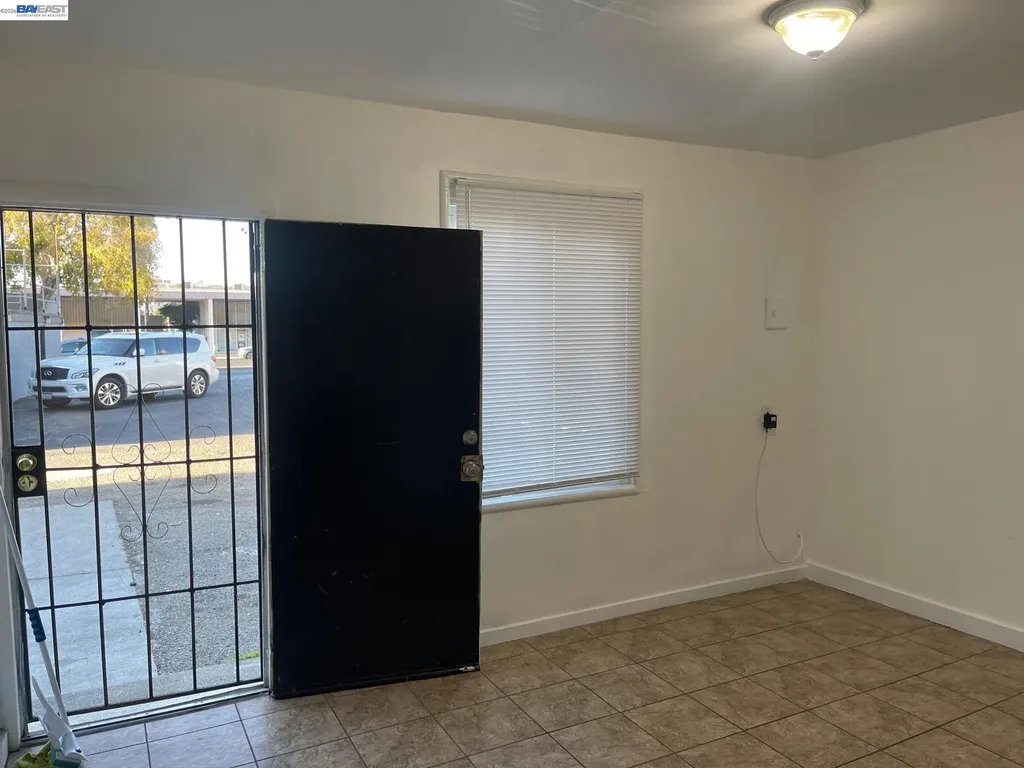 22622 2nd Street Hayward CA 94541