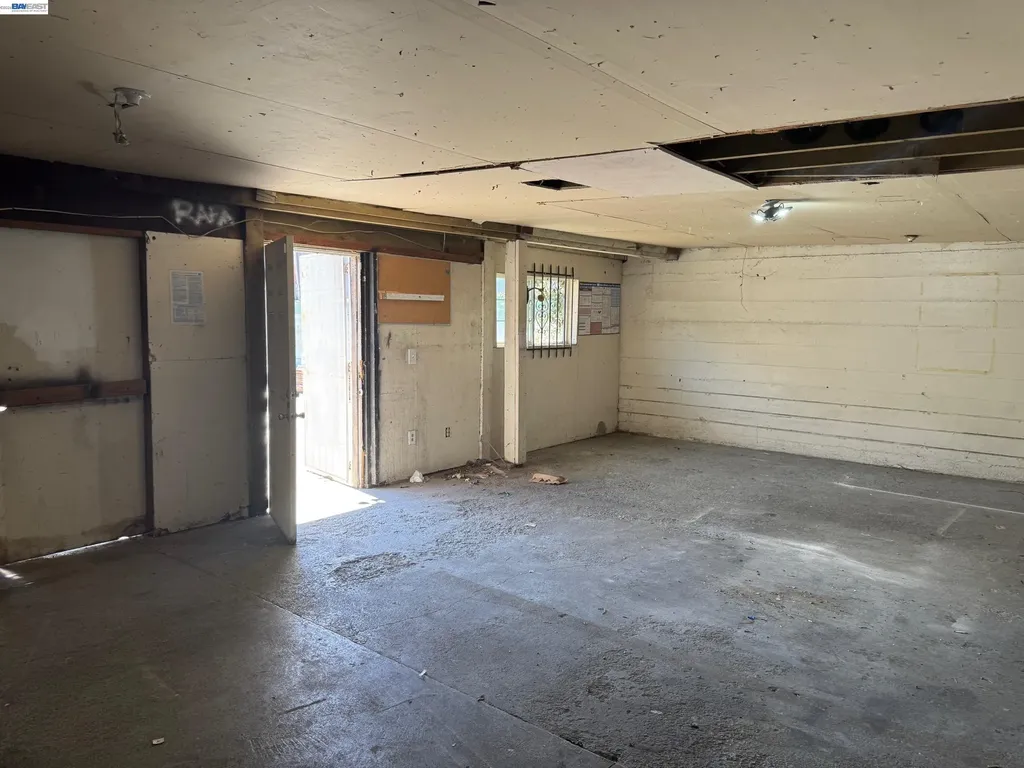 22622 2nd Street Hayward CA 94541