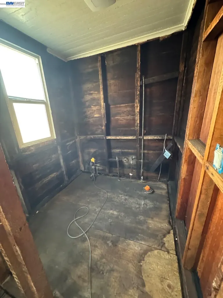 22622 2nd Street Hayward CA 94541