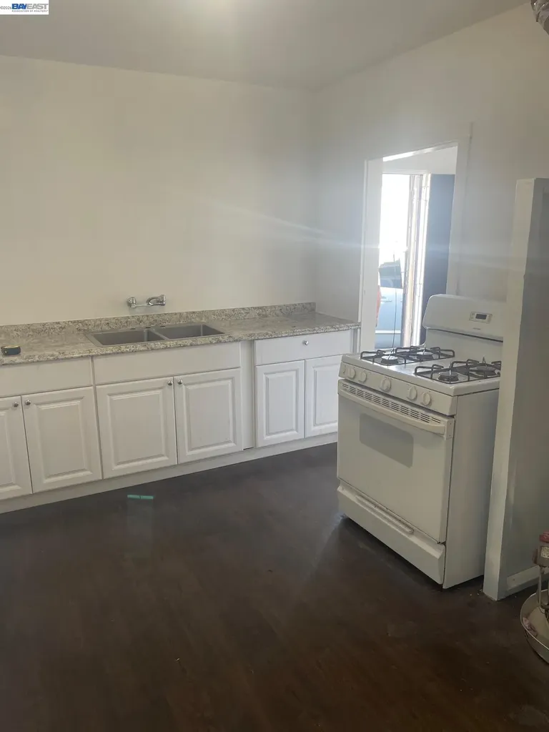 22622 2nd Street Hayward CA 94541
