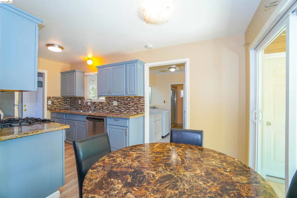 614 Chester Drive Pittsburg CA 94565