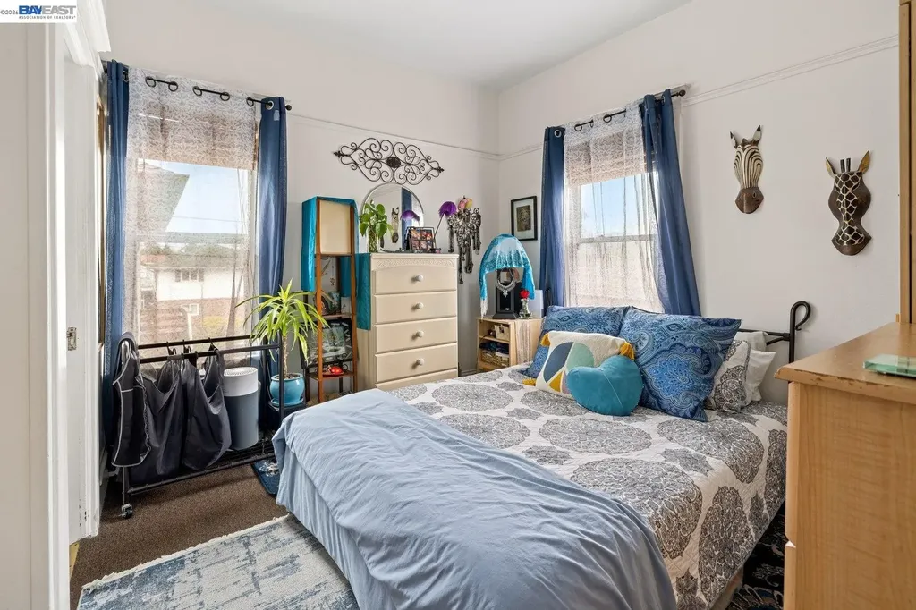 1527 8th Street Alameda CA 94501