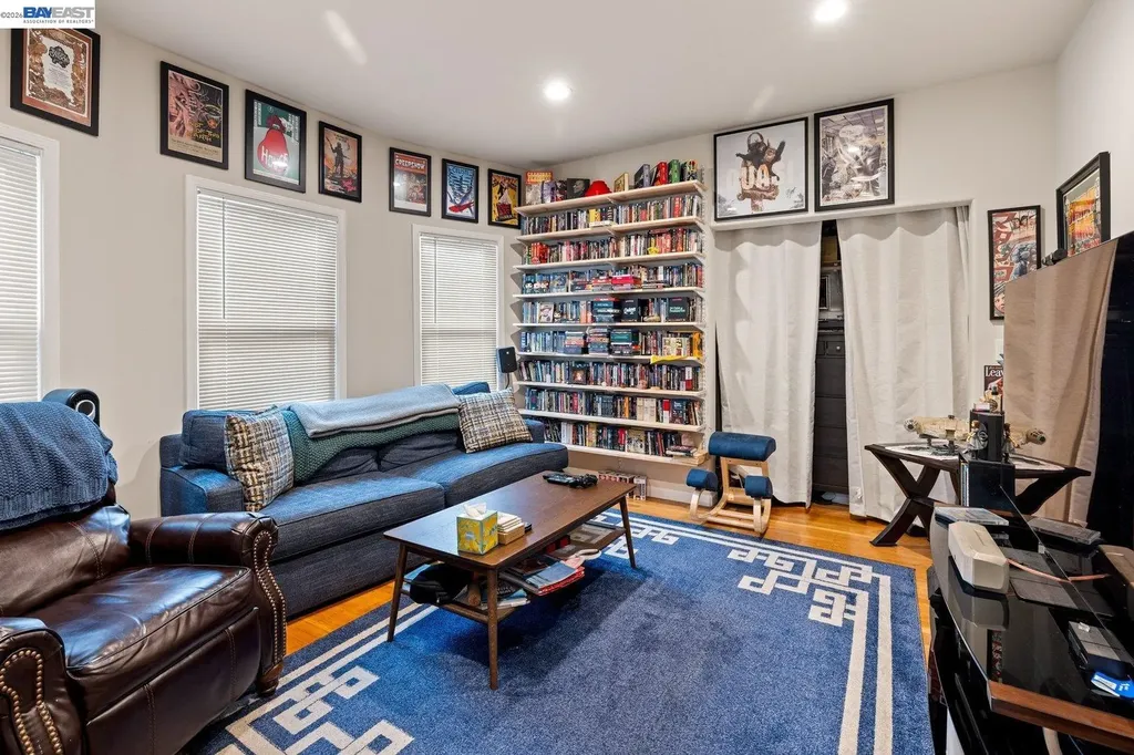 1527 8th Street Alameda CA 94501