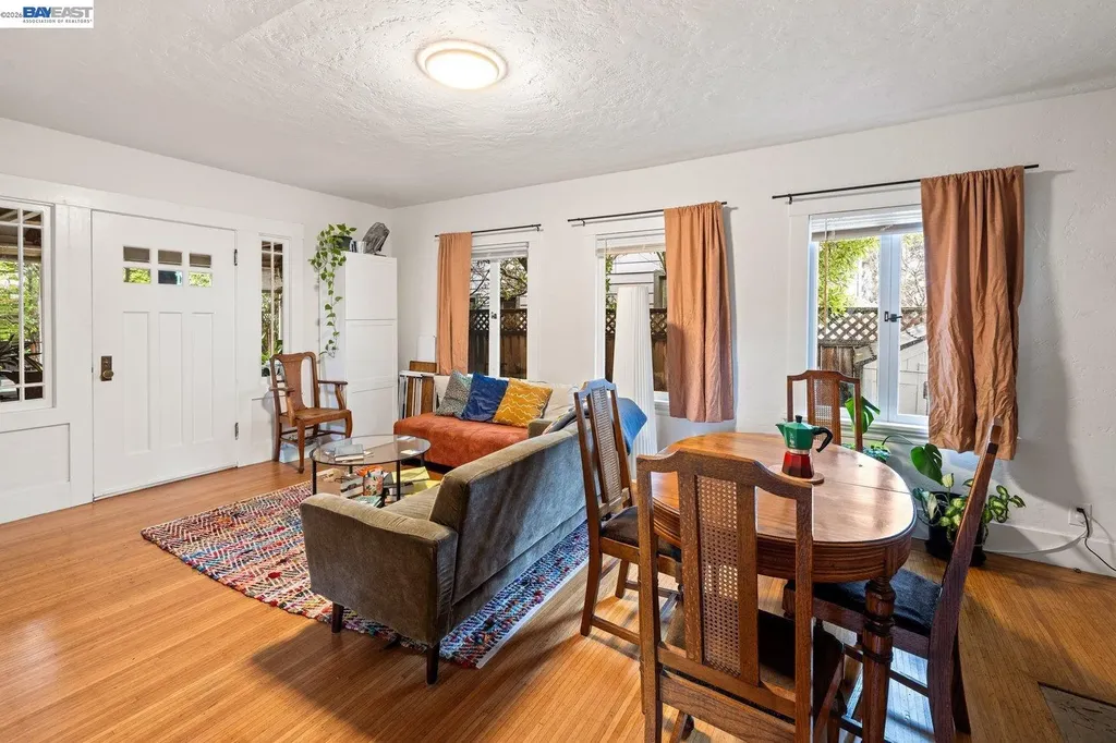 1527 8th Street Alameda CA 94501