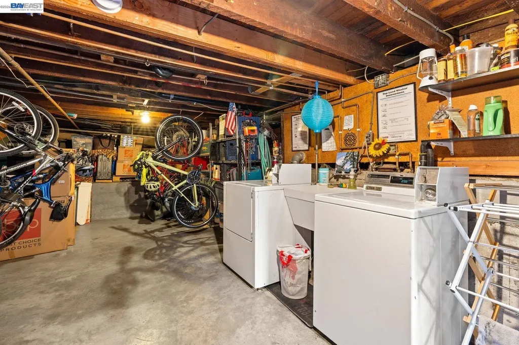 1527 8th Street Alameda CA 94501
