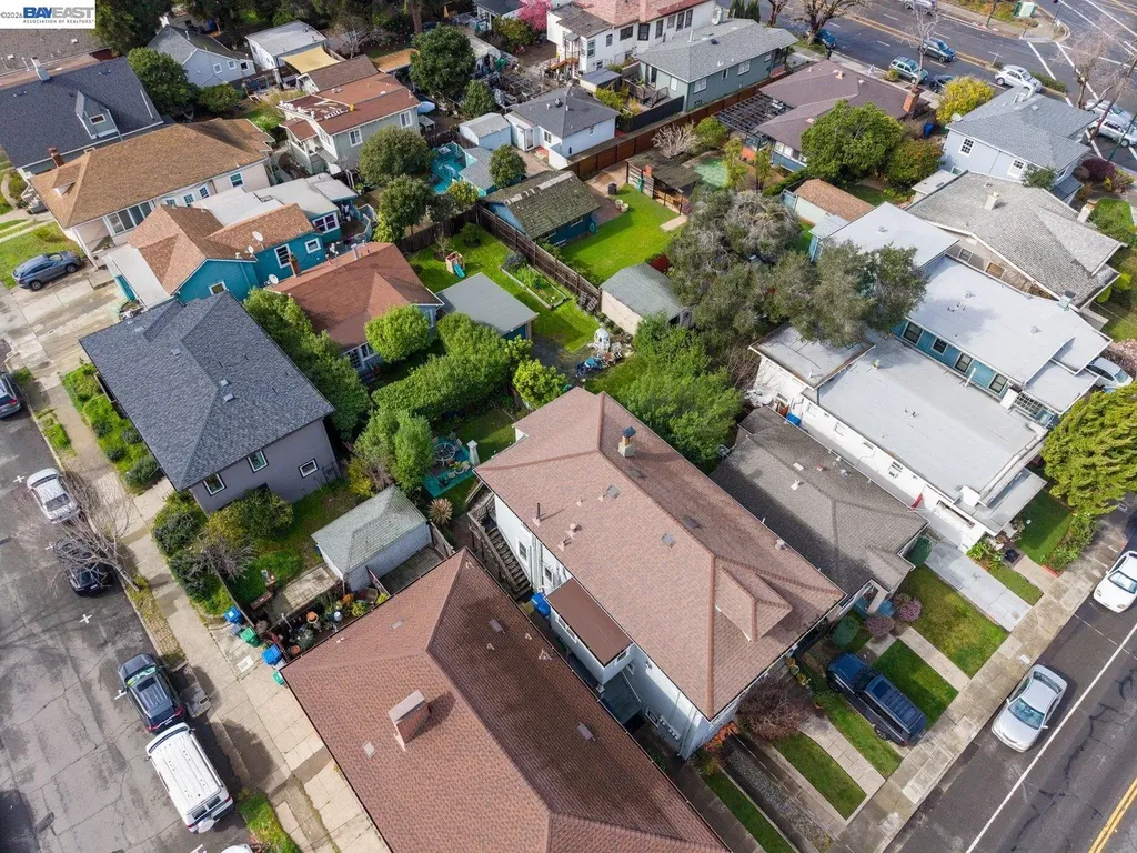 1527 8th Street Alameda CA 94501