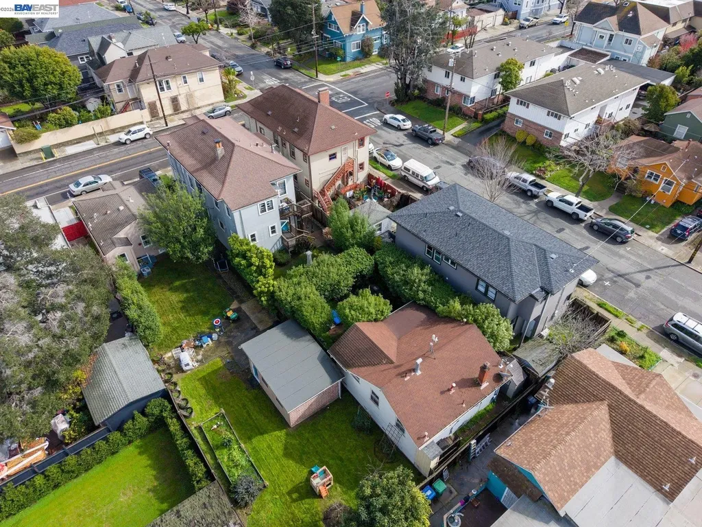 1527 8th Street Alameda CA 94501