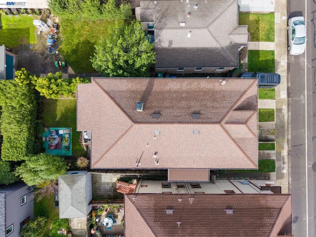 1527 8th Street Alameda CA 94501