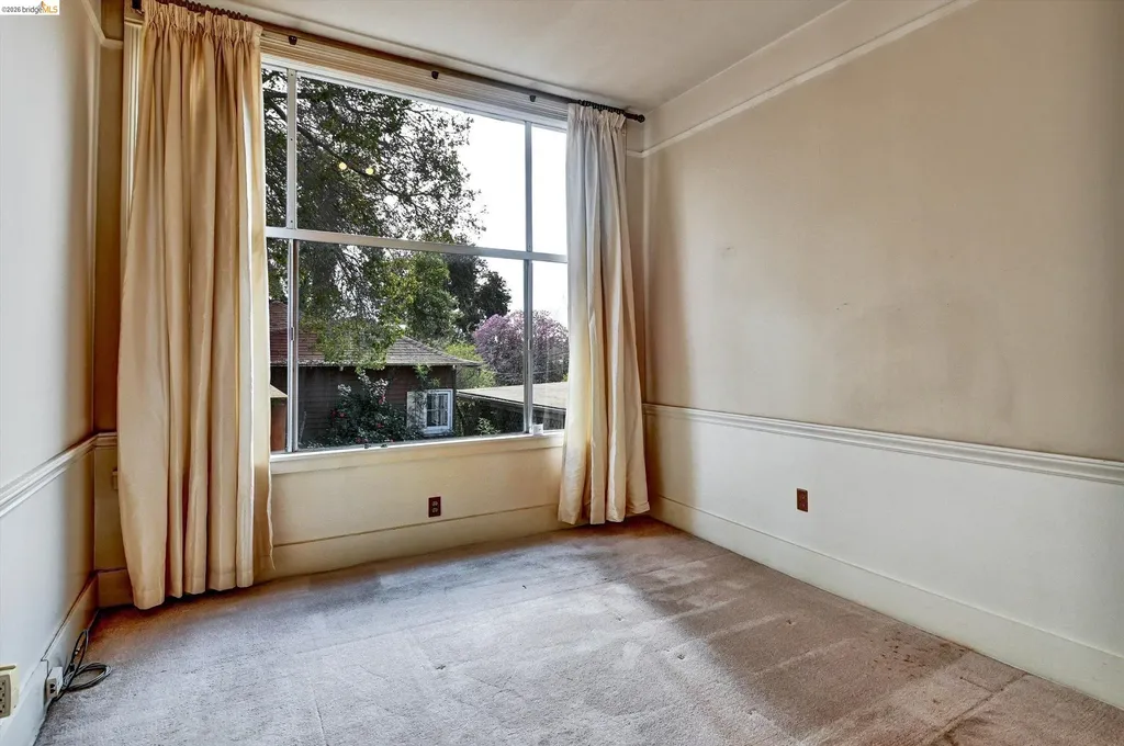 1822 Clinton Avenue Alameda CA 94501