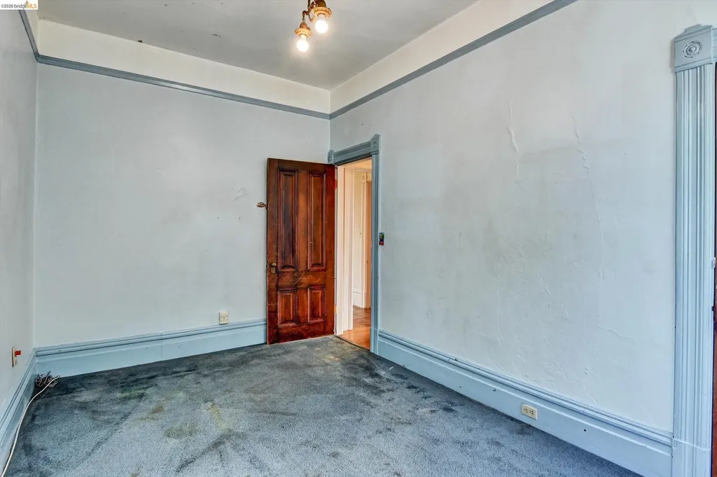 1822 Clinton Avenue Alameda CA 94501