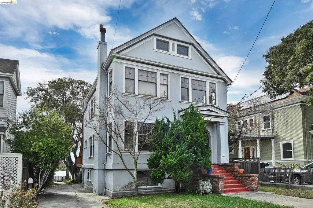 1822 Clinton Avenue Alameda CA 94501