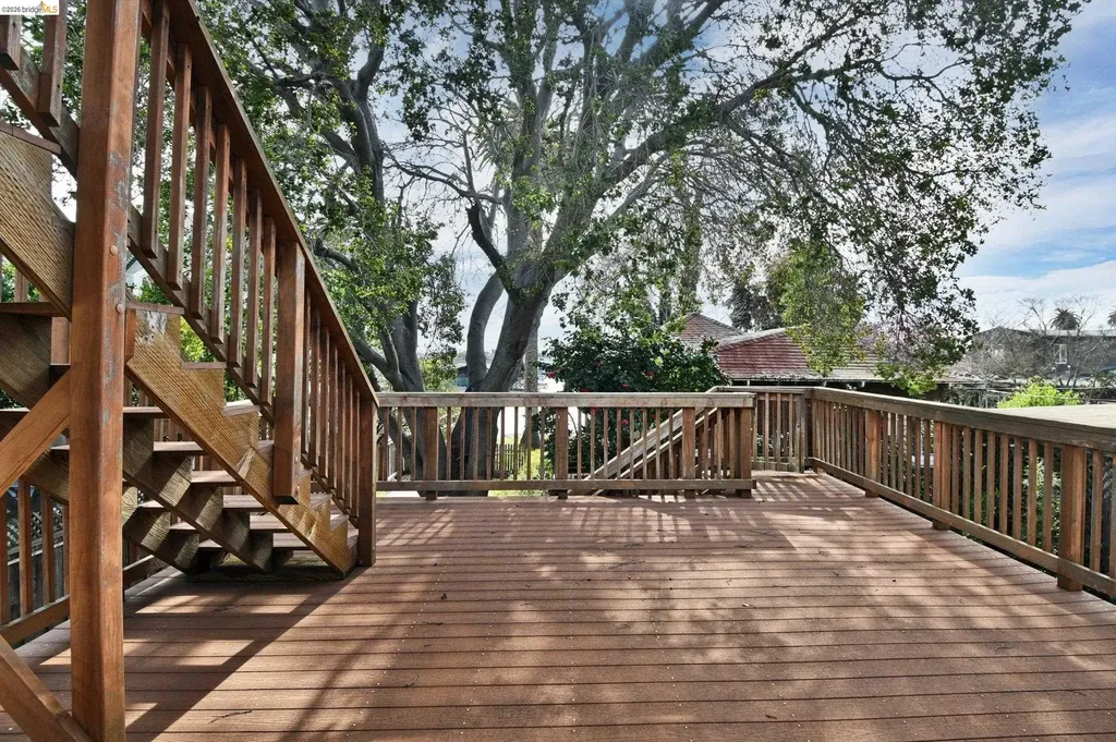 1822 Clinton Avenue Alameda CA 94501