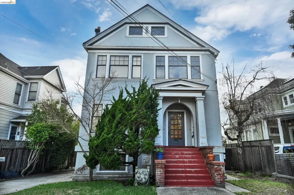 1822 Clinton Avenue Alameda CA 94501