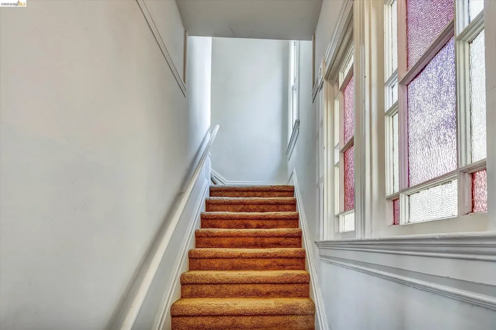 1822 Clinton Avenue Alameda CA 94501