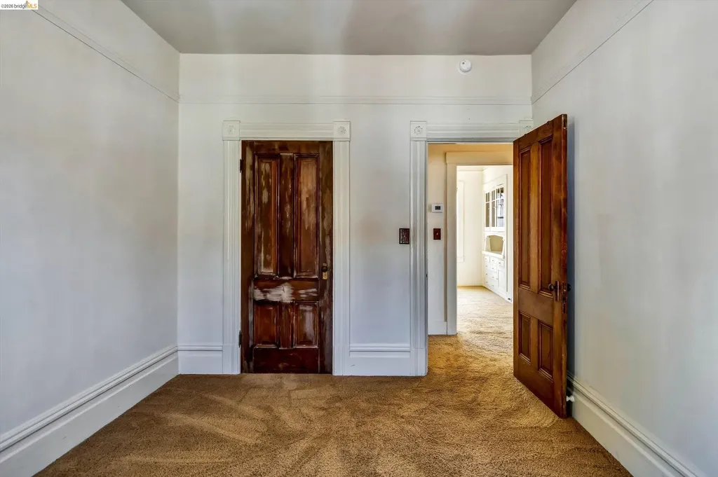 1822 Clinton Avenue Alameda CA 94501