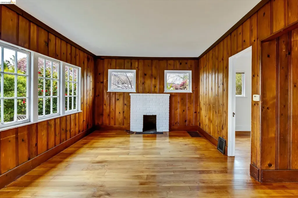 1822 Clinton Avenue Alameda CA 94501