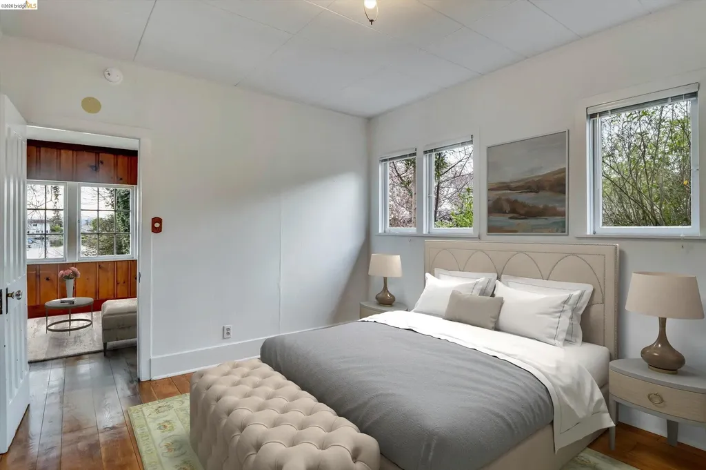 1822 Clinton Avenue Alameda CA 94501