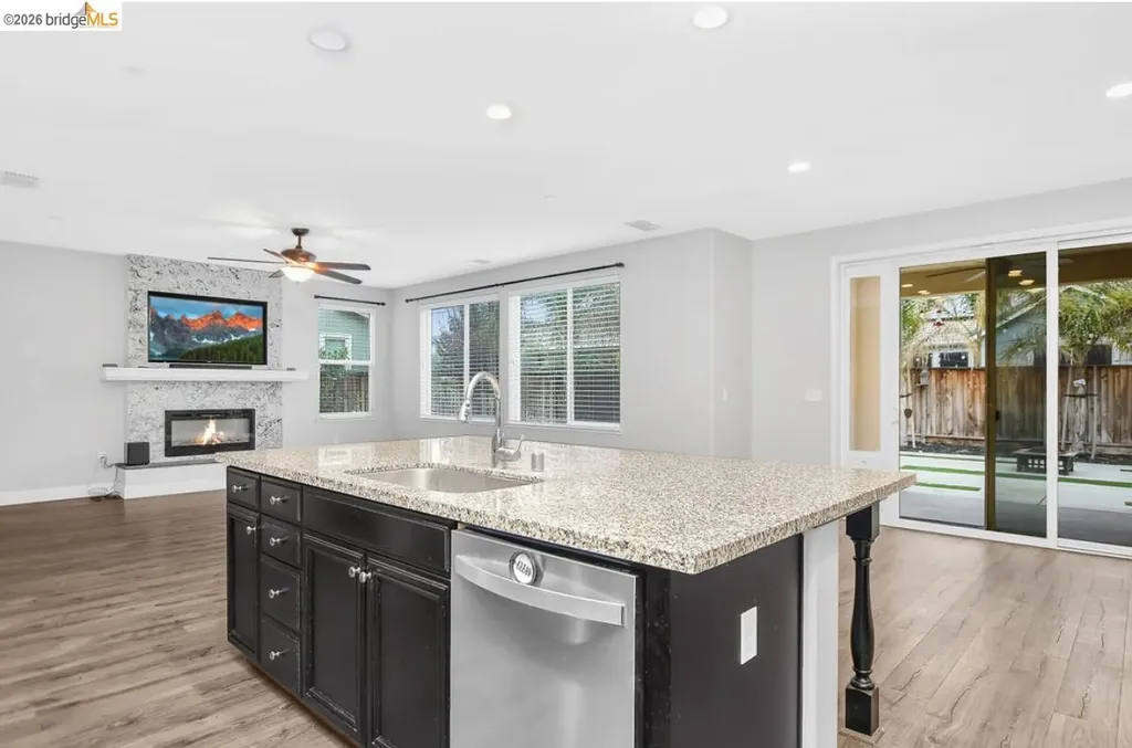 8461 Pinehollow Circle Discovery Bay CA 94505