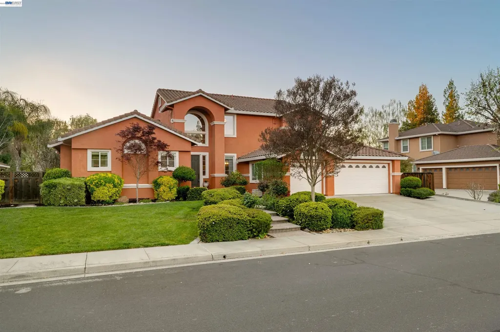 1635 Embassy Circle Livermore CA 94550