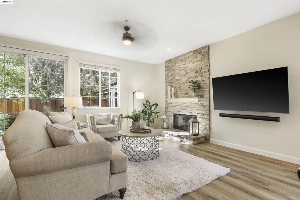 1635 Embassy Circle Livermore CA 94550
