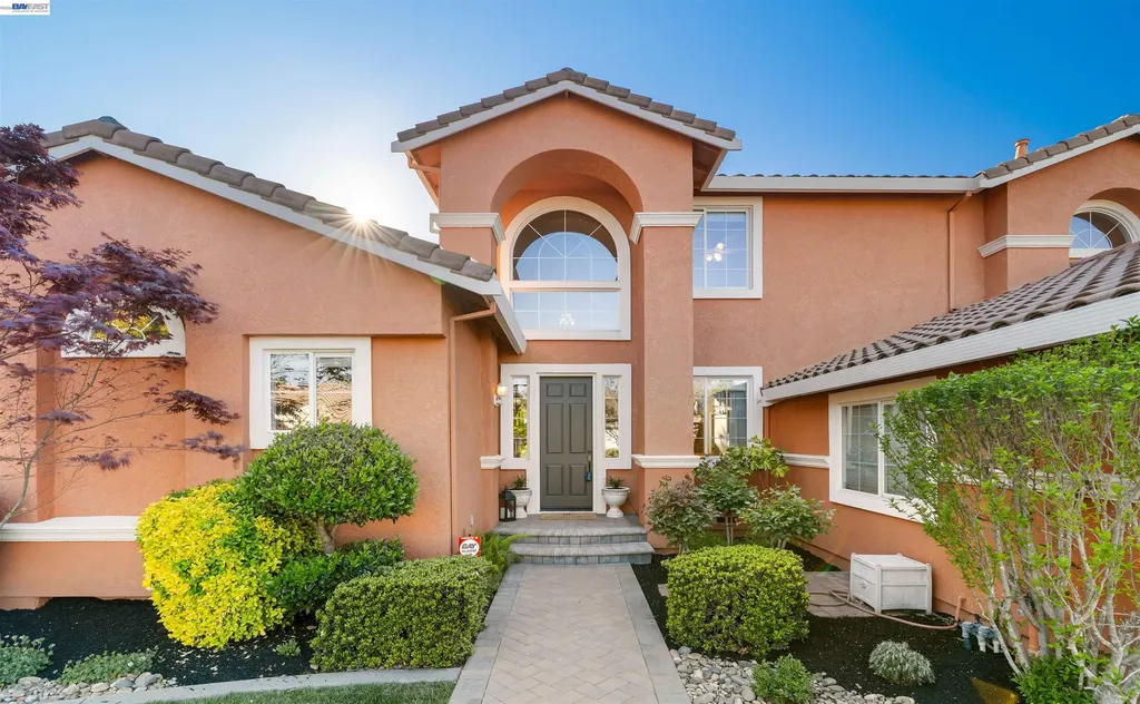 1635 Embassy Circle Livermore CA 94550